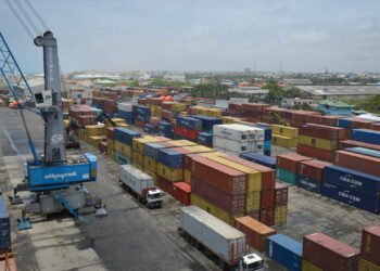 الحكومة الصومالية تتعقب شركات متهمة بتقديم معلومات تجارية إلى حركة الشباب