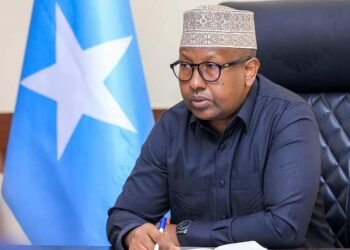 وزير الداخلية الصومالي يستقبل في مكتبه وكالة الإغاثة الفنلندية