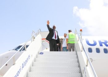 في رحلة عمل رسمية.. رئيس مجلس الشعب الصومالي يسافر إلى أميستردام