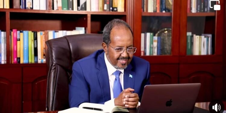 ماذا قال الرئيس الصومالي حسن شيخ محمود في مناسبة حصوله على درجة الدكتوراة؟