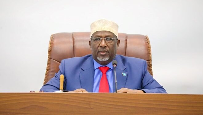 رئيس البرلمان الصومالي: “لن نُقدِّم إلى أعضاء المجلس تشريعا لا يتفق مع الشريعة الإسلامية”