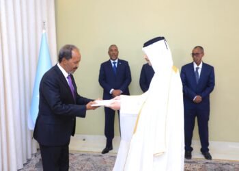 الرئس حسن يتسلّم أوراق الاعتماد من سفير دولة قطر الجديد