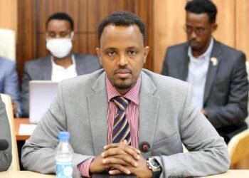 الحكومة الصومالية تعلن عن إغلاق أكثر من 500 صفحة تابعة لحركة الشباب في وسائل التواصل الاجتماعي