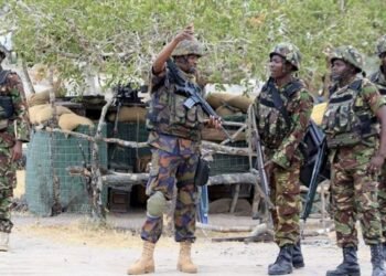 مقتل ثلاثة جنود كينيين وإصابة خمسة آخرين في منطقة حدودية بين الصومال وكينيا