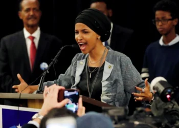 إعادة إنتخاب “إلهان عمر” لولاية ثالثة في الكونغرس الأمريكي