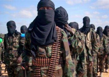 مقتل قيادي بارز من حركة “الشباب” في عملية عسكرية بوسط الصومال