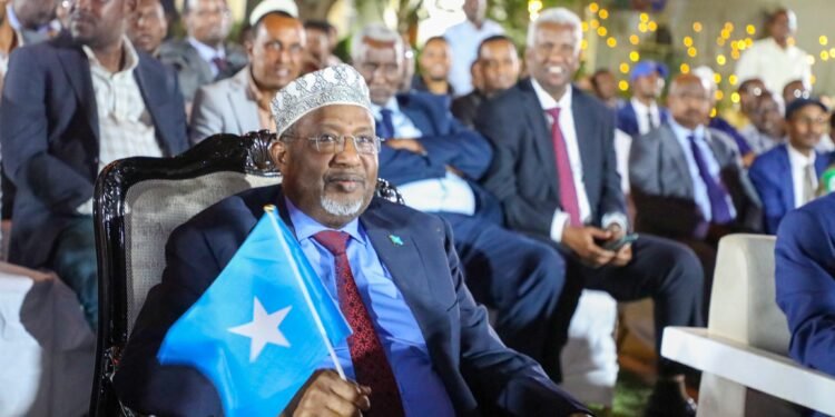 رئيس مجلس الشعب الصومالي يحضر مأدبة عشاء في ولاية جنوب غرب الصومال