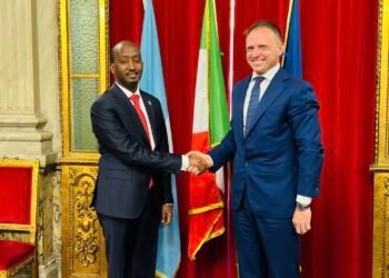 وزير الثروة السمكية الصومالي يلتقي نظيره الإيطالي في روما