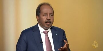 في مقابلة مع قناة الجزيرة.. الرئيس الصومالي يعبر عن استعداده للتفاوض مع حركة الشباب
