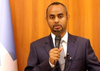 وزير الدفاع الصومالى: ” حركة الشباب تكبدت خسائر فادحة تُقدَّر بـ3000 من القتلى”