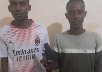 الشرطة الصومالية تعتقل شخصين مشتبهين بأعمال سرقة ونهب في مقديشو