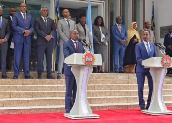 الصومال وكينيا تتفقان على فتح المعابر الحدودية وتعزيز التعاون التجاري بينهما