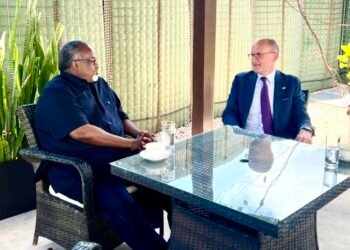 لقاء بين مبعوث الرئيس الصومالي في شؤون الاستقرار وحماية المدنيين وسفير بريطانيا في مقديشو