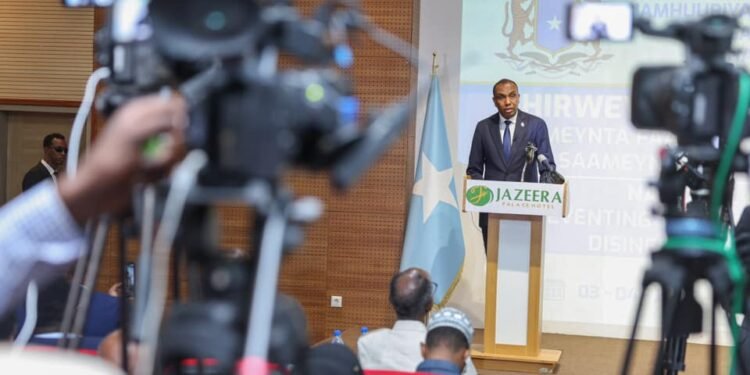 رئيس الوزراء الصومالي يفتتح مؤتمرا لمناقشة تأثير الأخبار الكاذبة على المجتمع