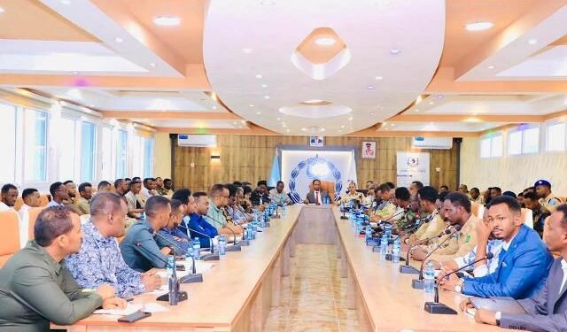 مقديشو: انعقاد اجتماع أمني خاص لتحسين أمن العاصمة ومكافحة المخدرات