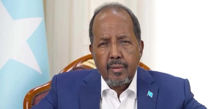 بعد هجوم عُوسْوَيني.. الرئيس الصومالي يعلن توجُّهَه لمواصلة القتال ضد حركة الشباب في الصومال