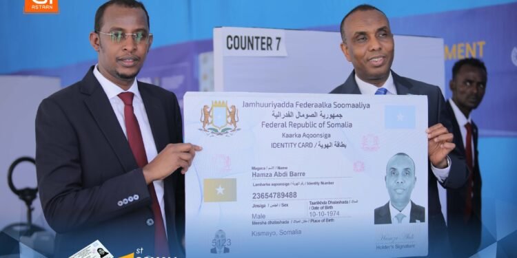 رئيس الوزراء الصومالي يدشن مشروع بطاقة الهوية وتسجيل المواطنين في مقديشو