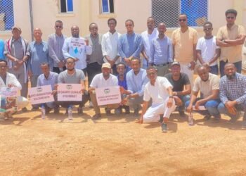 أطباء مدينة غالكعيو يضربون عن العمل احتجاجا على مقتل الدكتور زكريا جامع في ثأر قبلي