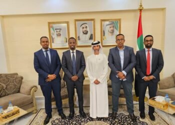 لقاء بين أعضاء مجلس الاقتصاد الوطني الصومالي والسفير الإماراتي في مقديشو