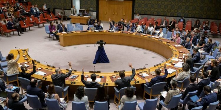 مجلس الأمن يسمح بإعفاء حظر استيراد وتصدير الفحم من الصومال لمرة واحدة