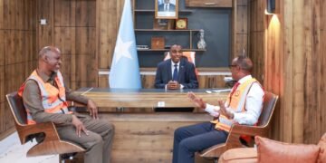 بهدف تقييم استعداداتها.. رئيس الوزراء الصومالي يتفقد مقر هيئة الكوارث الوطنية في مقديشو