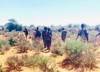 القوات الصومالية تصد هجوما شنته حركة الشباب على قاعدة عسكرية في سط الصومال
