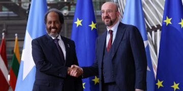 قبل انطلاق فعاليات المنتدى.. الرئيس الصومالي يجتمع مع رئيس الاتحاد الأوروبي في بروكسل