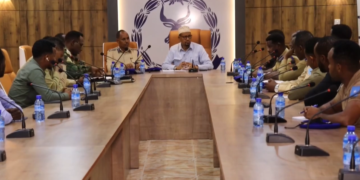 وزير الدولة لشؤون الأمن الداخلي الصومالي يترأس اجتماعًا لتعزيز إجراءات تأمين العاصمة
