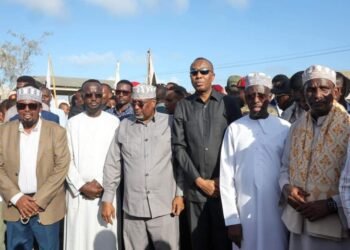 في جنازة عمدة مقديشو الأسبق.. حضور كبير لقادة البلاد تقديرا لإسهاماته القيّمة