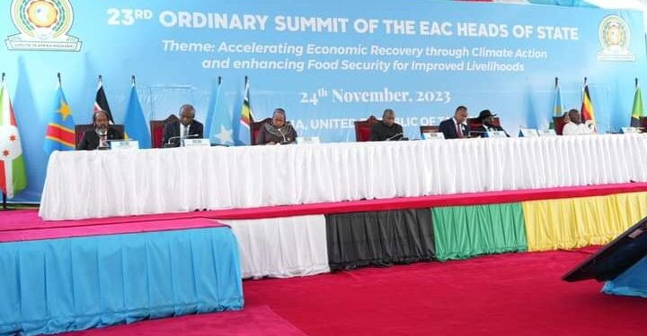 الصومال تنضم إلى مجموعة شرق إفريقيا.. وتفتح الباب لدول أخرى