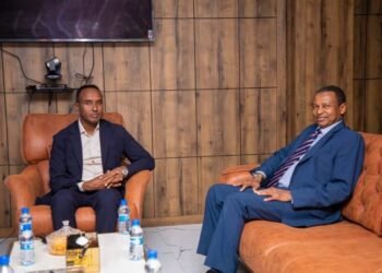 رئيس الهيئة الوطنية لإدارة الكوارث يجتمع مع مدير برنامج الأغذية العالمي في الصومال