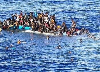 فقدان 49 مهاجرًا إفريقيًا في غرق قارب قبالة سواحل المخا اليمنية