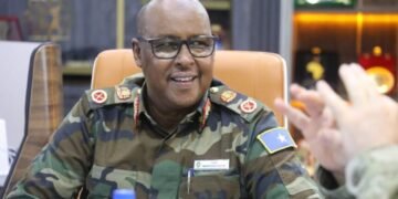 رفع حظر السلاح عن الصومال يثير التفاؤل ويحظى بتهنئة القادة العسكريين