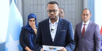 بلدية مقديشو تحظر بناء المباني الشاهقة قرب مطار آدم عدي لتعزيز سلامة الحركة الجوية